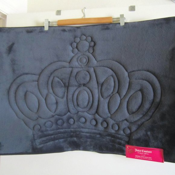 Juicy Couture Bath Juicy Couture Xl Crown Memory Foam Bath Rug Mat